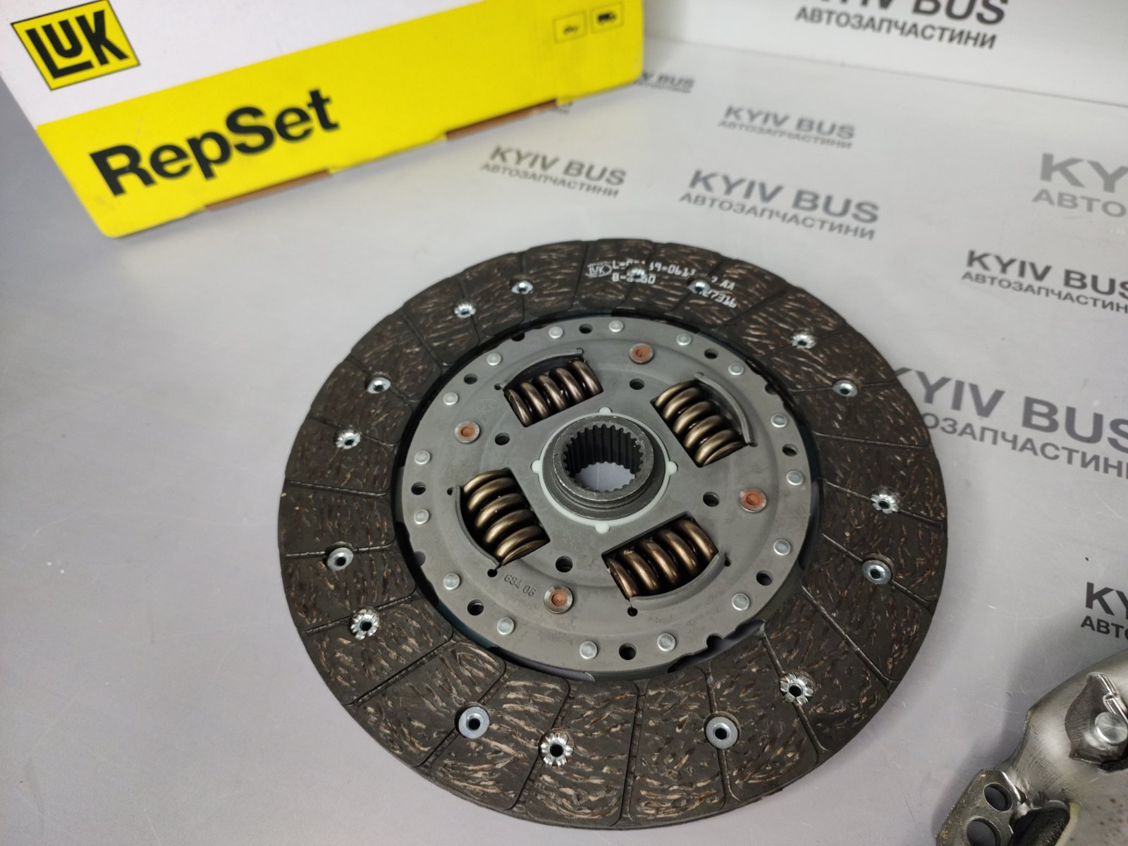 Комплект зчеплення MB Sprinter 906 / OM651 / 2.2CDI  09-, d=240mm