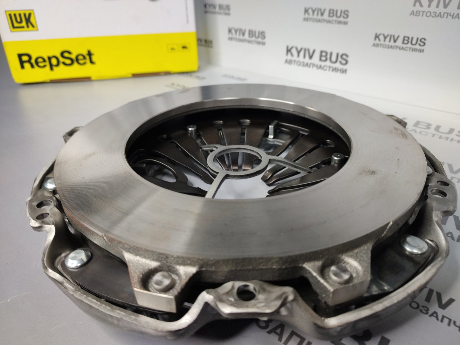 Комплект зчеплення MB Sprinter 906 / OM642 / 3.0 CDI d=260mm