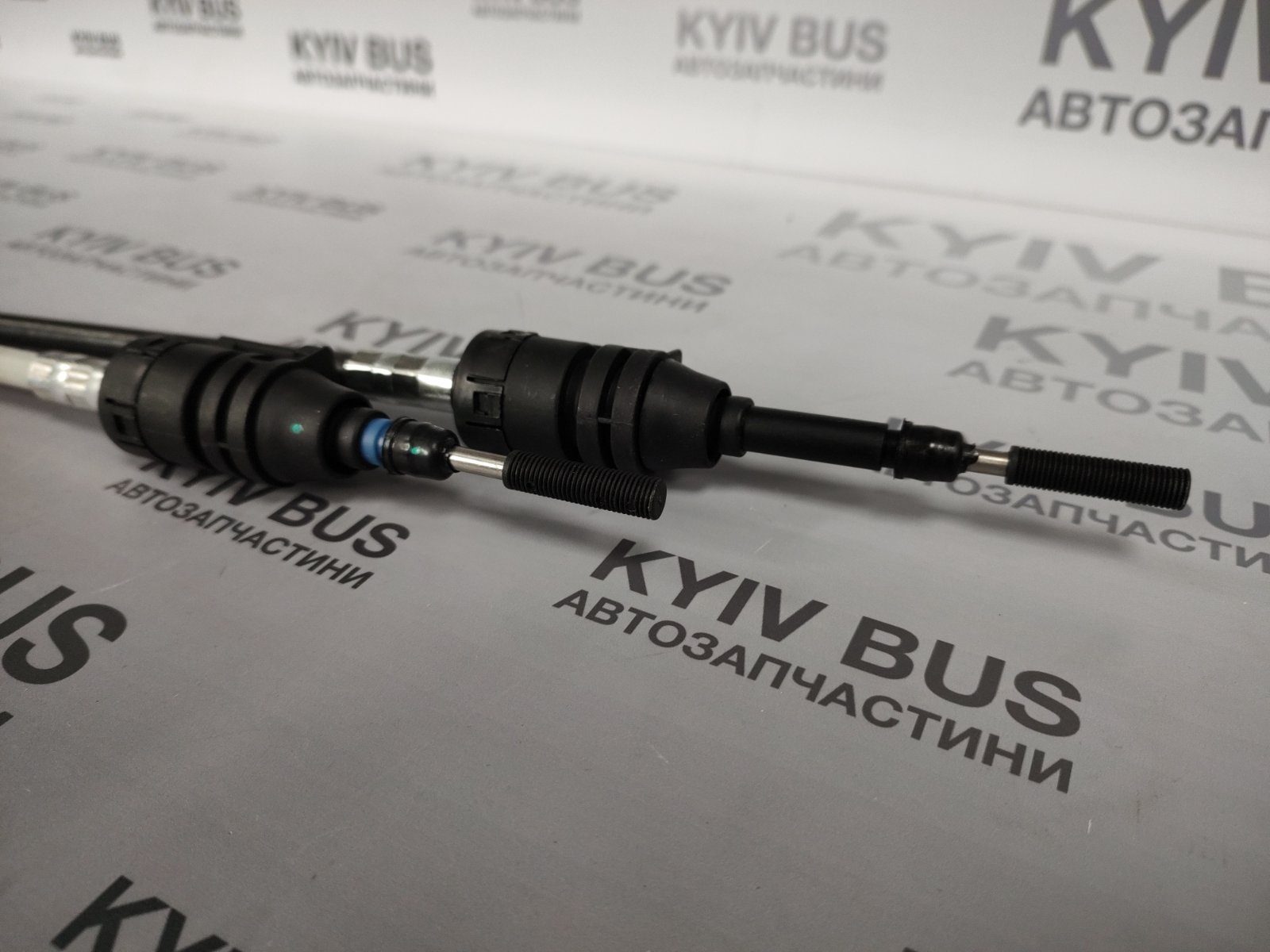 Трос куліси MB Sprinter 906 3.0CDI OM642 06- /OE якість/