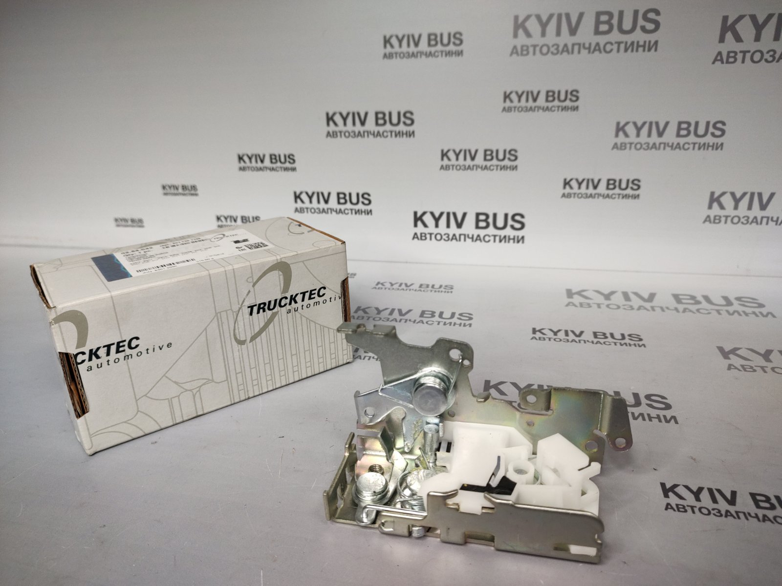 Замок зсувних дверей [ W903 / LT ] 96-06 [ R ]