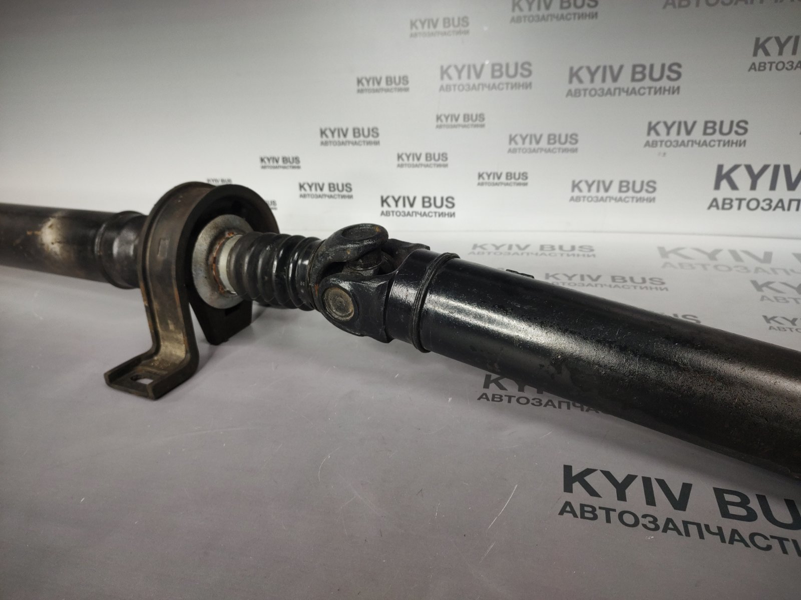 Карданий вал / довжина 214-218 см /коротка база/