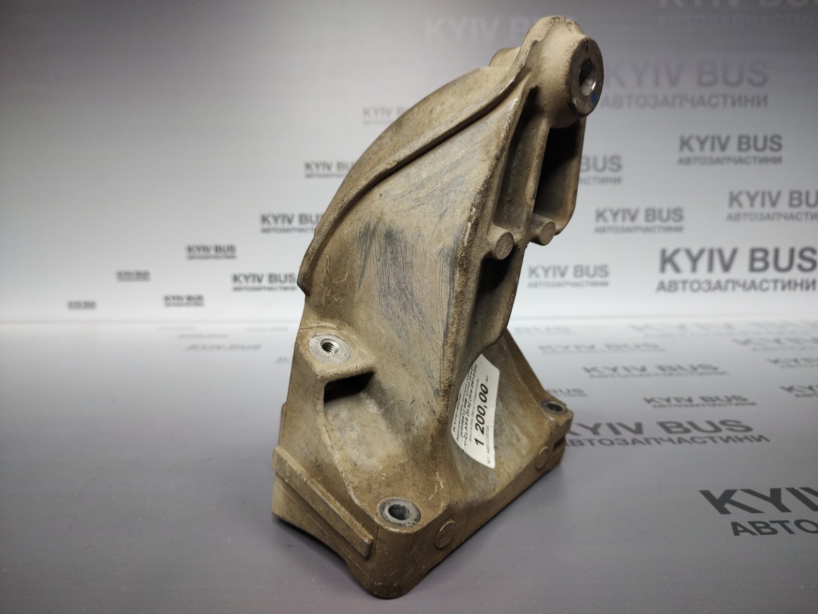 Кронштейн опори двигуна L [ОМ651] MB VITO W447 V-CLASS [б/в]