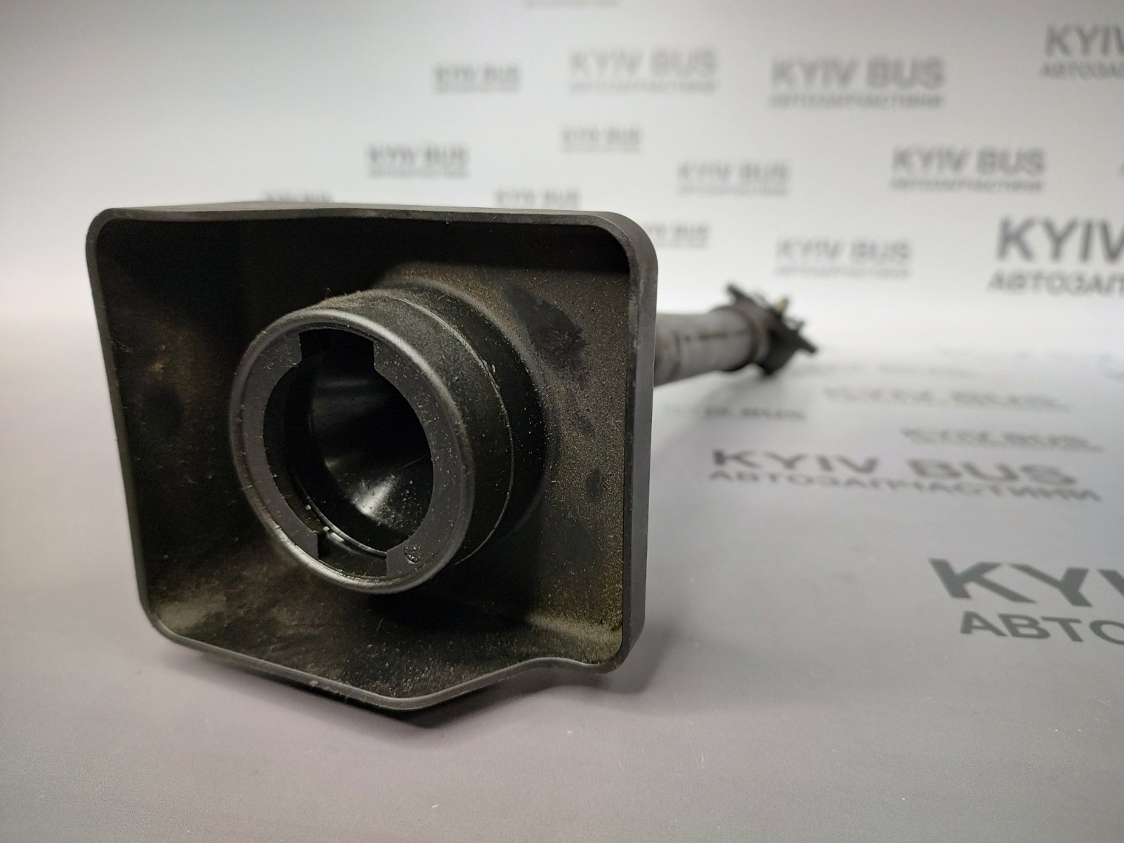Горловина маслозаливна MB Vito W447 [OM651] V-Class