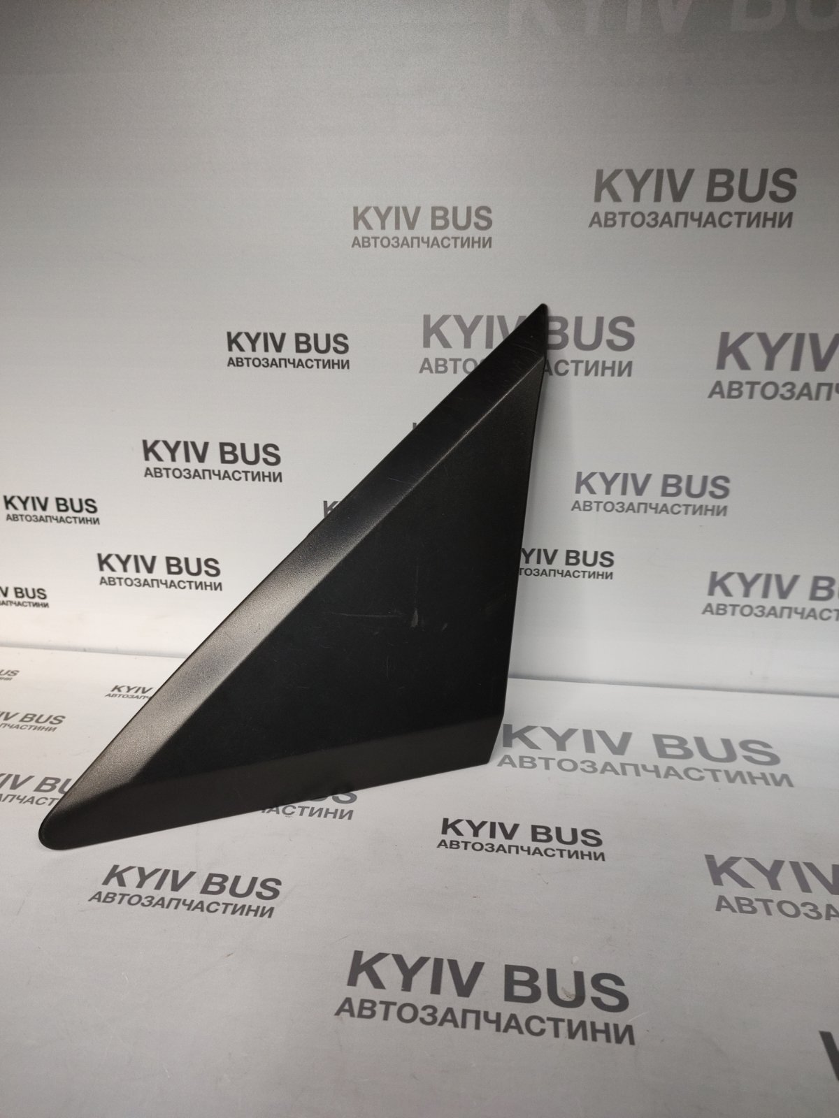 Куточок молдинга дзеркала заднього виду VW Crafter/ MB Sprinter [W906][ L ] [б/в]