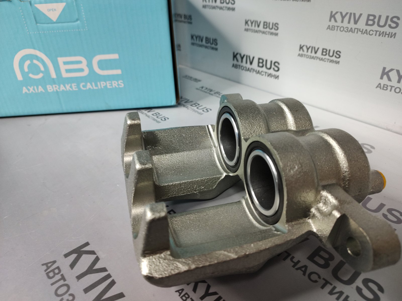 Супорт гальмівний передній [ R ] MB Sprinter 411-519/VW Crafter 30-50 [ W906 СПАРКА / Brembo 52mm]