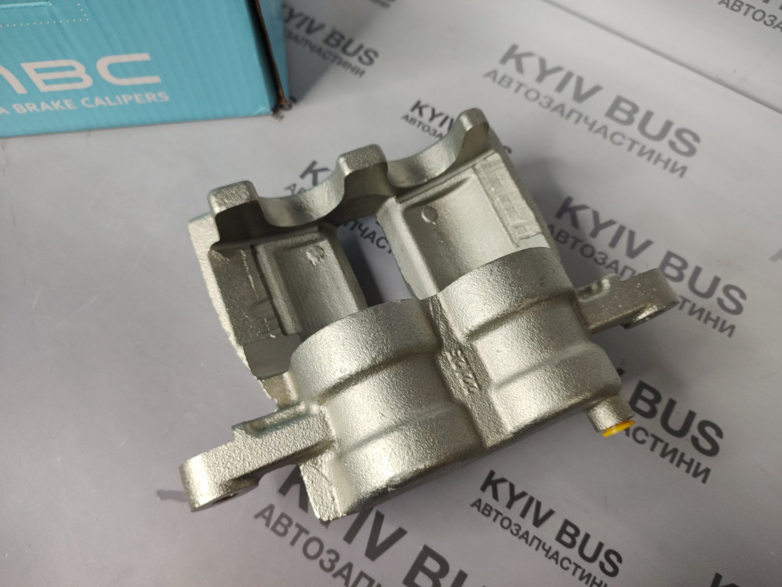 Супорт гальмівний задній [ R ] MB Sprinter 411-519/VW Crafter 30-50 [ W906 СПАРКА / Bosch 48mm]