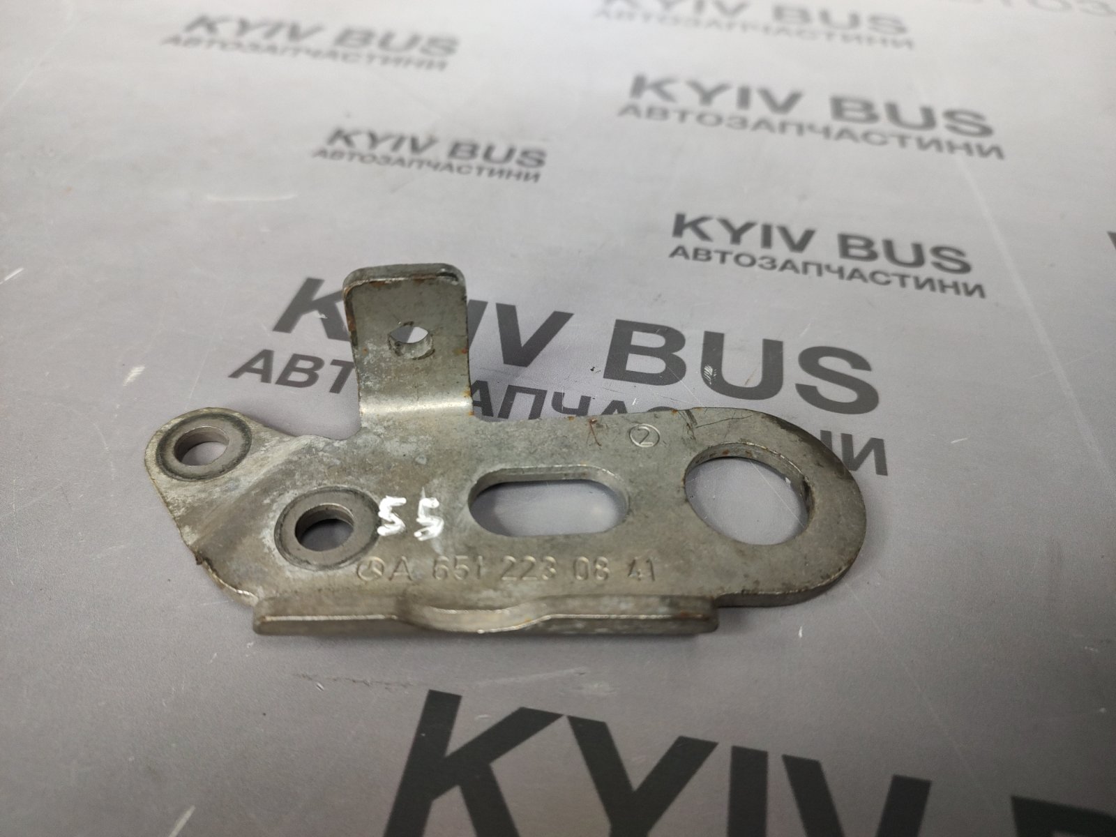 Кронштейн двигуна [на ГБЦ праворуч позаду] OM651 / MB Sprinter 906/ Vito W639/W447 [б/в]