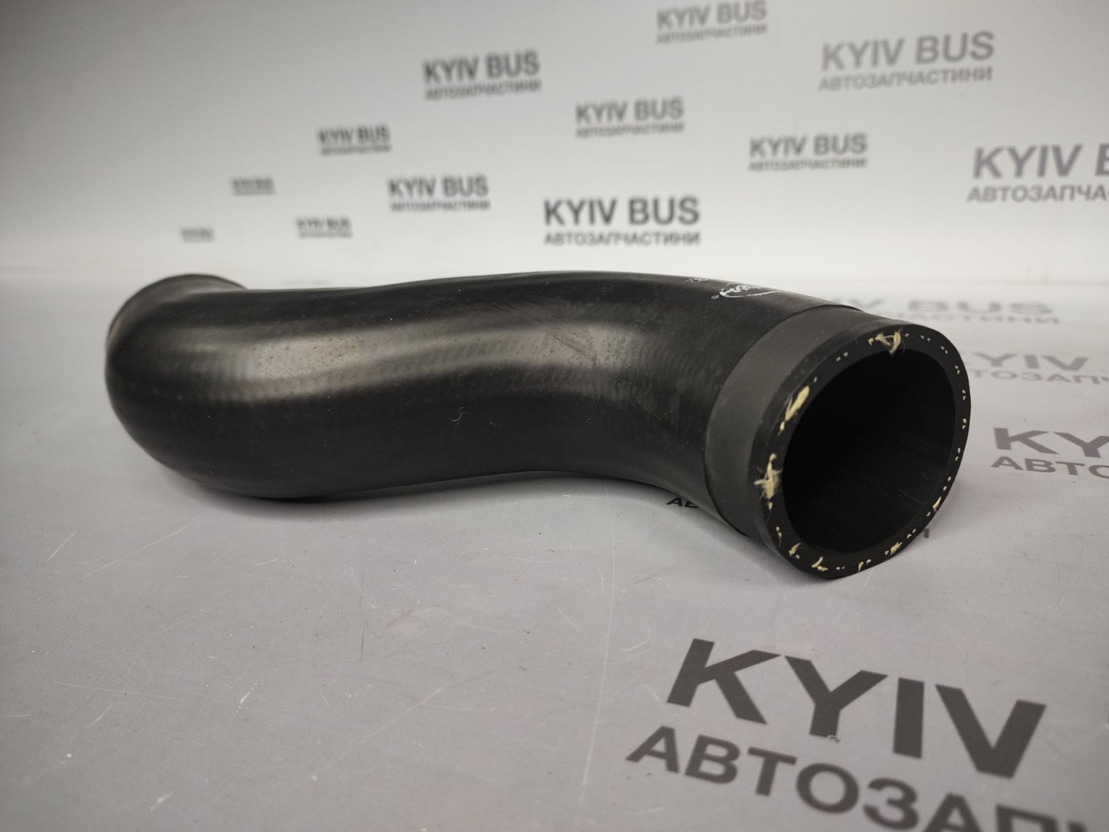 Патрубок інтеркулера [OM611/646] MB Vito W638/639 2.2CDI  / НИЖНІЙ /