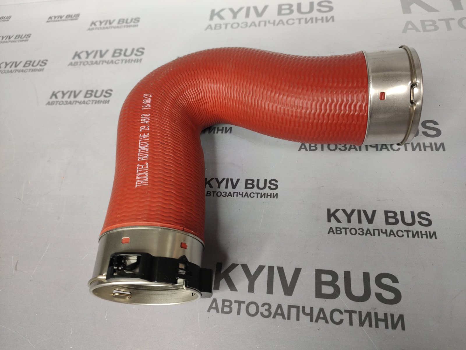 Патрубок інтеркулера [OM651] [ R ] MB Sprinter W906 06- / ЧЕРВОНИЙ КОРОТКИЙ /