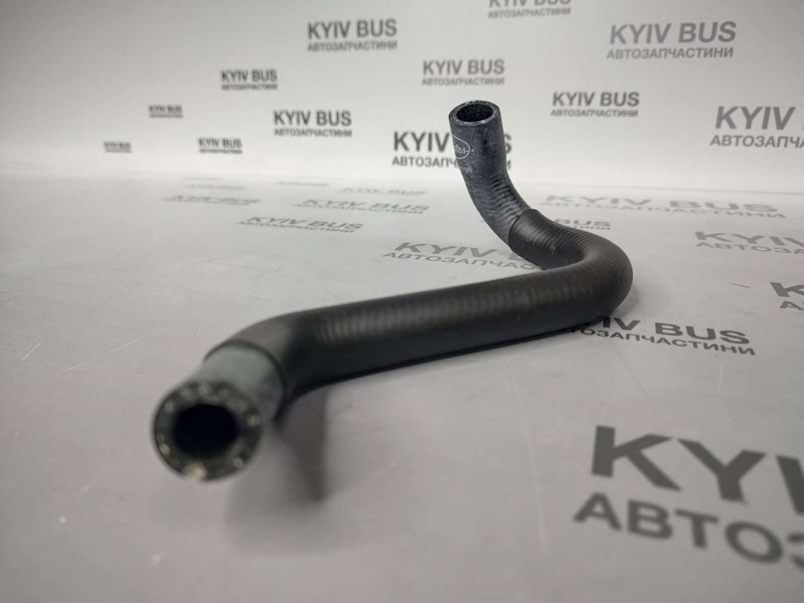 Патрубок теплообмінника VW LT 2.5TDI / НИЖНІЙ /