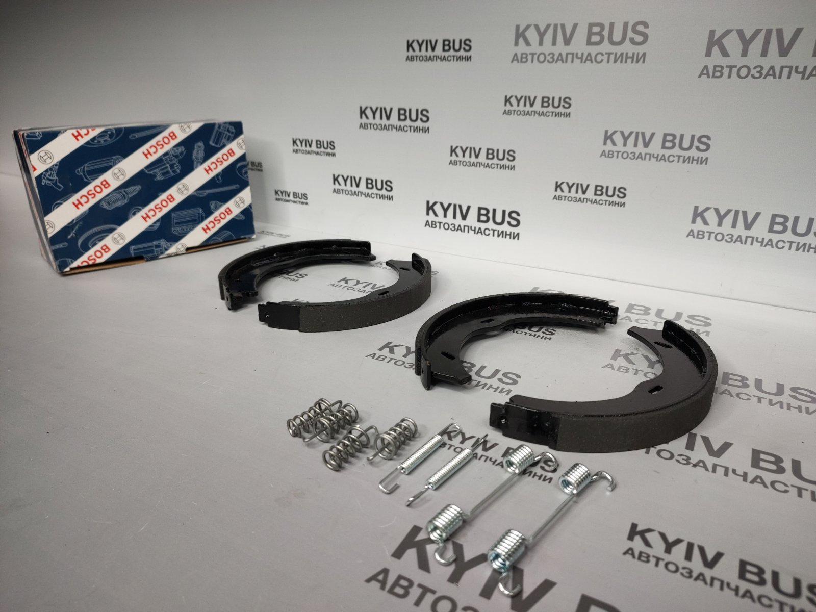 Колодки стоянкового гальма MB Vito [W639] 03- / З пружинами /