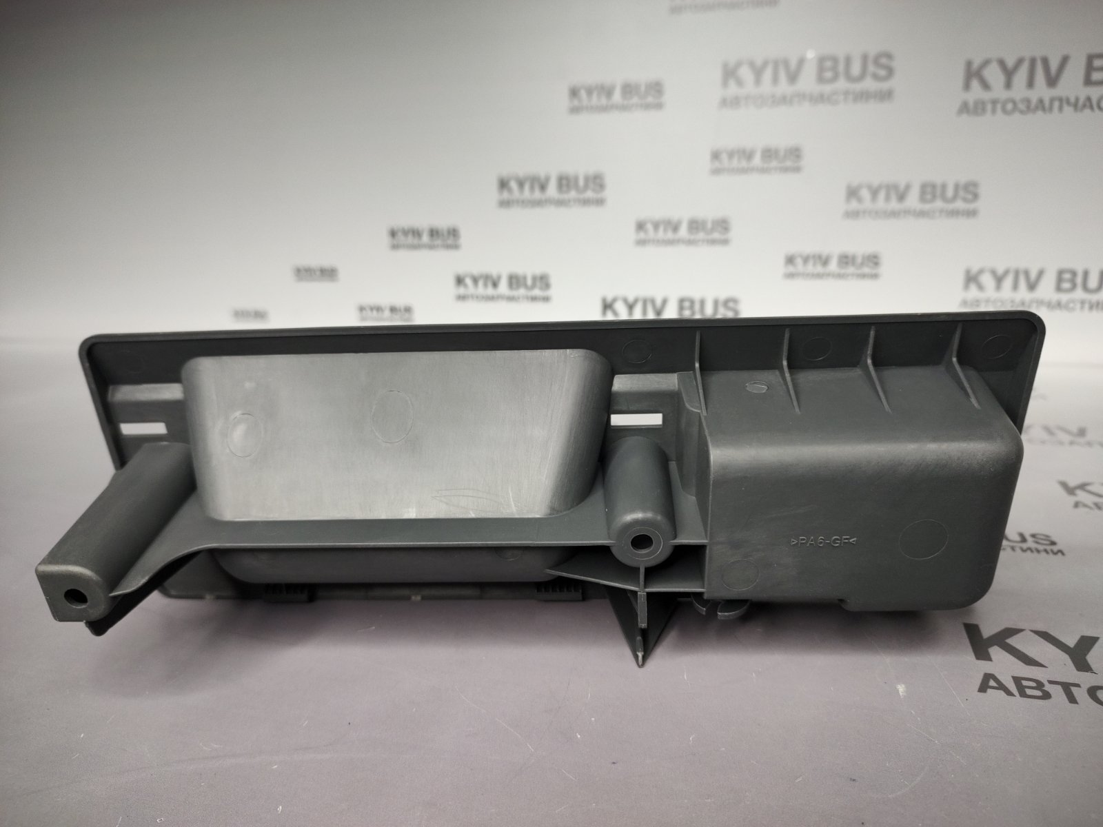 Ручка внутрішня задніх дверей [ W903 / LT ] 96-06