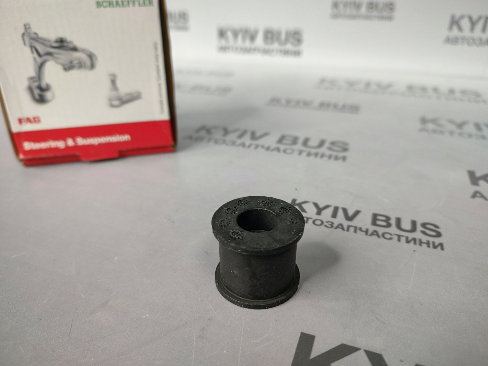 Втулка стабілізатора переднього [ W903-904 / VW LT 35-46 - 13,5 мм]