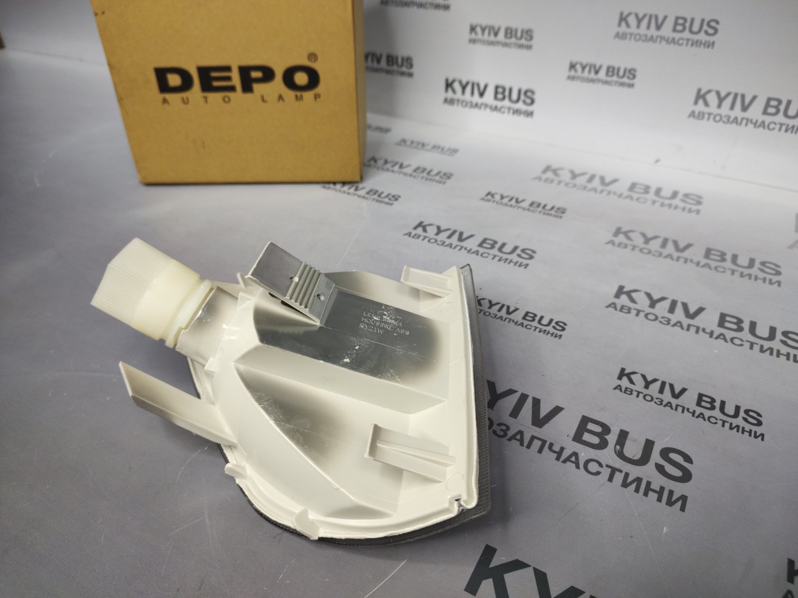 Поворот передній MB Sprinter TDI 96-00 [ L ] + паторон + лампа