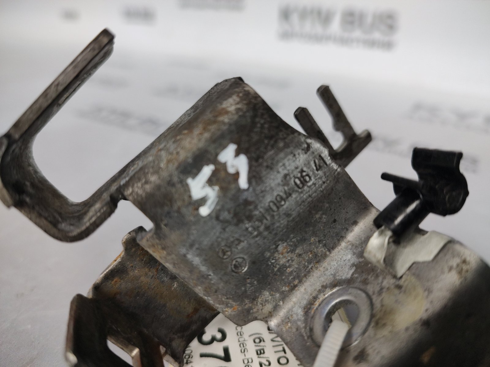 Кронштейн [на колект. над. повітря] OM651/MB 906/VITO W639/447