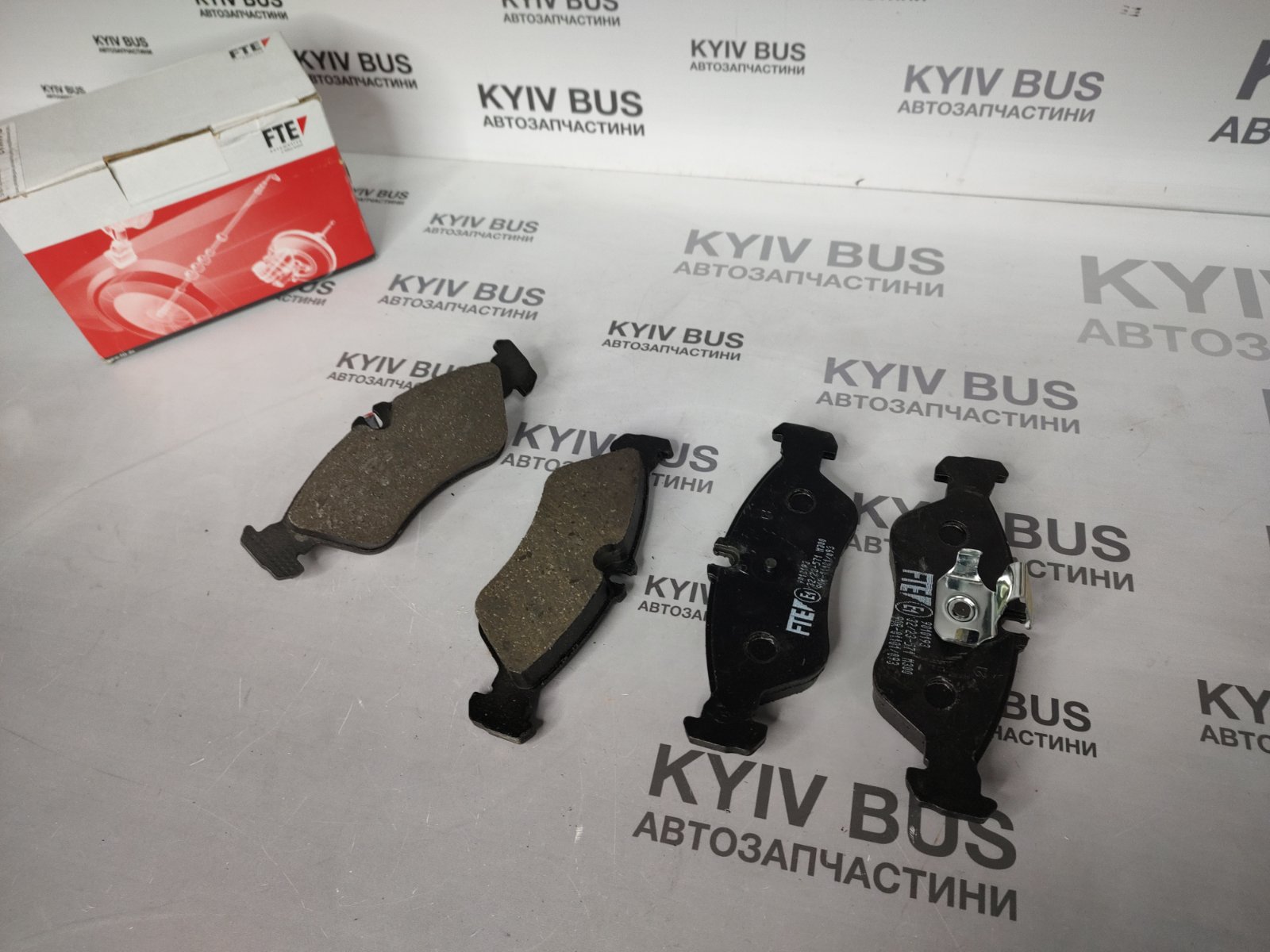 Колодки гальмівні дискові [задні] [W903 тип ATE велика] / Без датчиків /