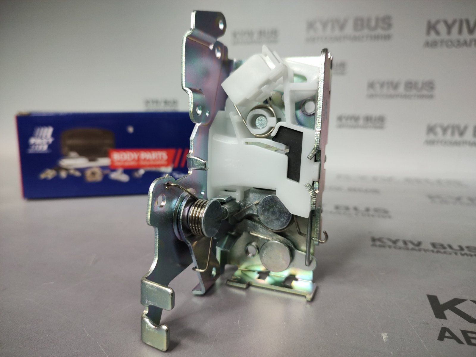Замок зсувних дверей [ W903 / LT ] 96-06 [ R ]