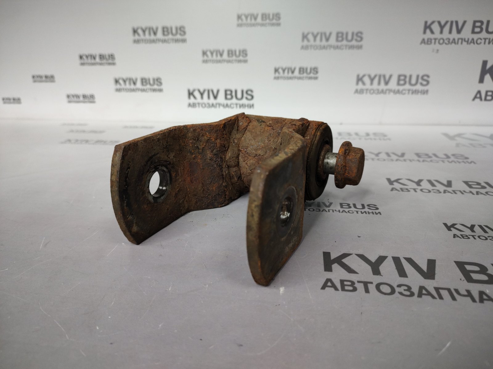 Серга ресори задньої MB Sprinter W904 / VW LT 46 [б/в]