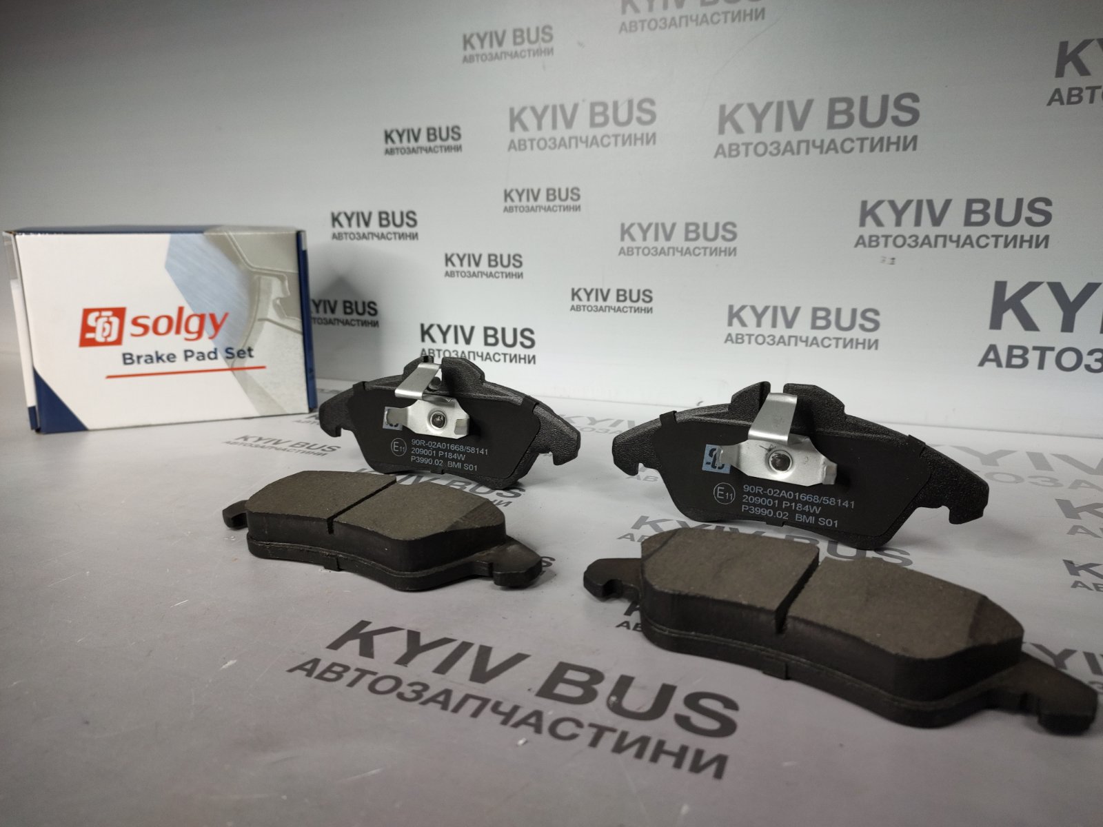 Колодки гальмівні дискові [передні] [W901-904] / Без датчиків /