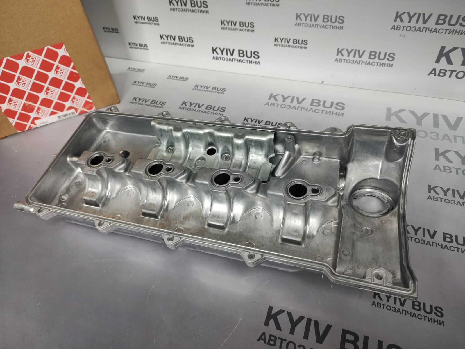 Кришка клапанів MB Sprinter 2.2 CDI [OM611] 00-